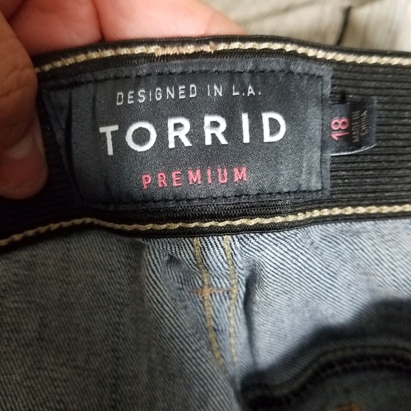 Torrid Premium Ski High Skinny Jeans Size 18.Waist approx: 17 inches Inseam a - Picture 9 of 10